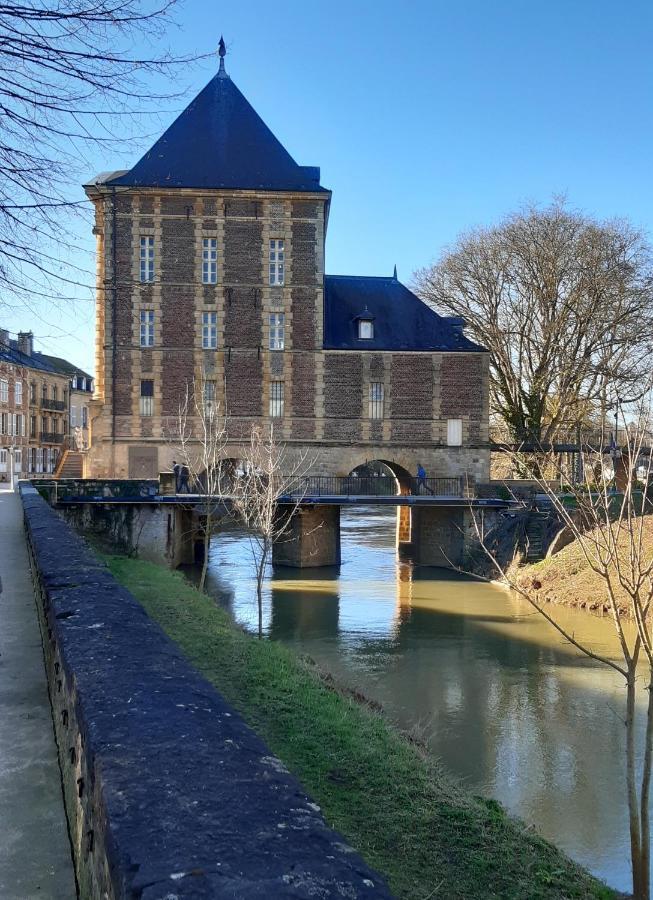 Apartmán Bulle D'Ardenne Charleville-Mézières Exteriér fotografie