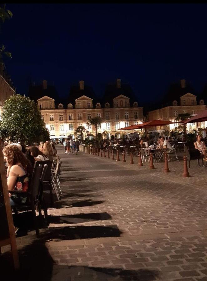Apartmán Bulle D'Ardenne Charleville-Mézières Exteriér fotografie